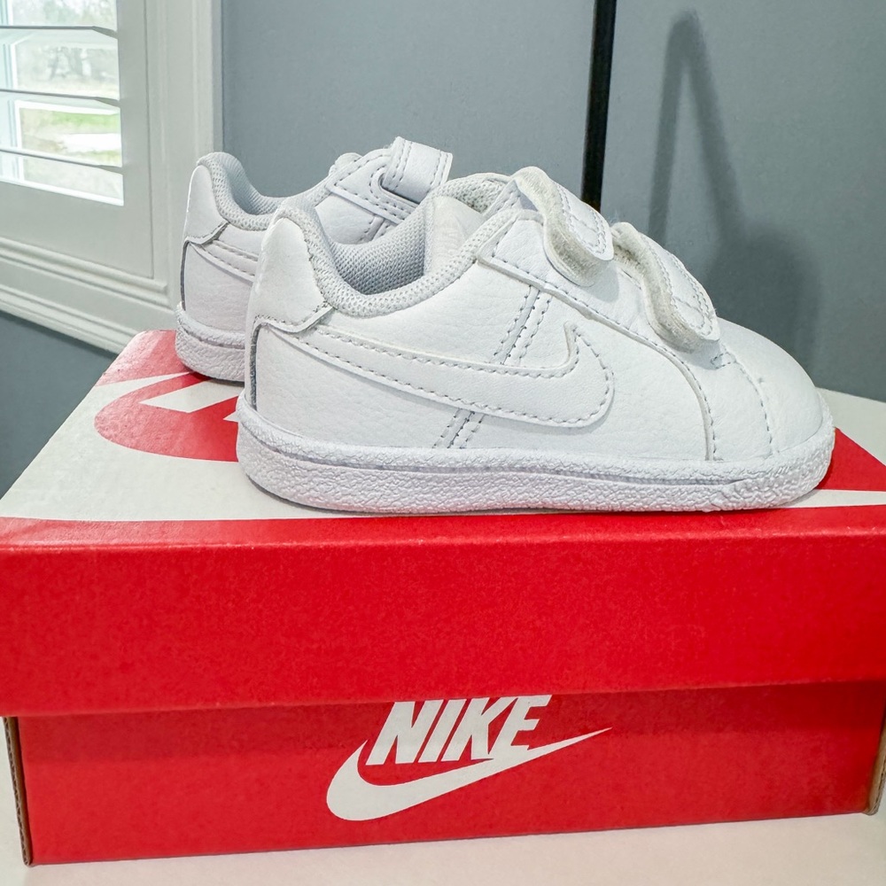 Nike Court Royale Toddler Sneakers White Size 4C Hook & Loop Leather Shoes